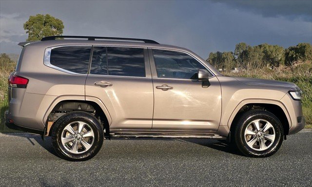 2022 Toyota Landcruiser VX