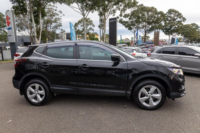2020 Nissan QASHQAI ST