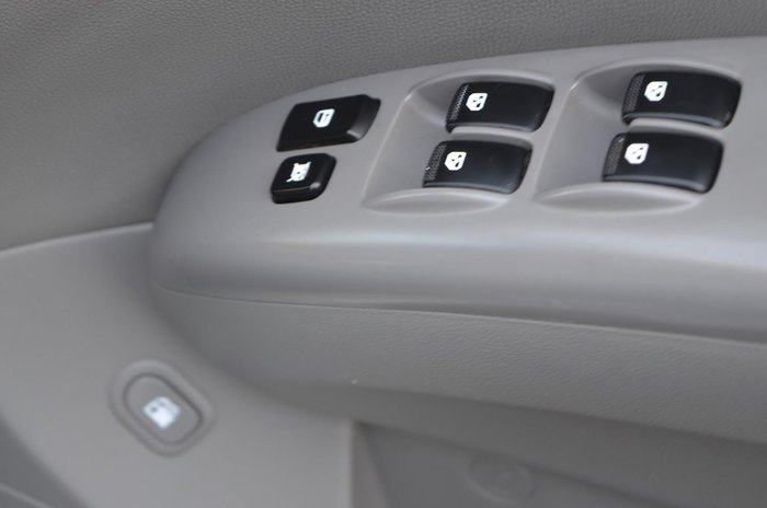 2013 Kia Grand Carnival S