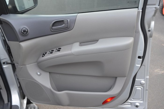 2013 Kia Grand Carnival S