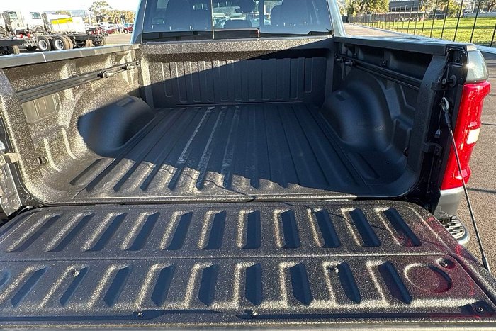 2026 RAM 1500 Express Black Edition Hurricane SO