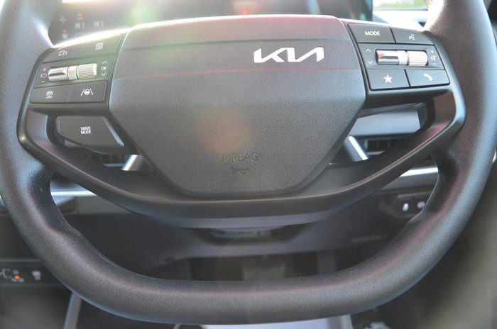 2025 Kia K4 S