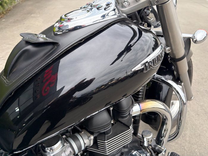 2013 Triumph AMERICA Black