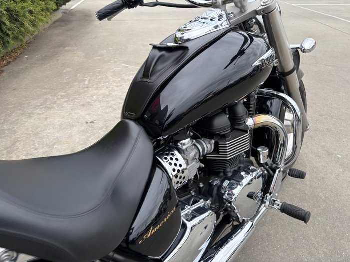 2013 Triumph AMERICA Black