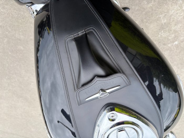 2013 Triumph AMERICA Black