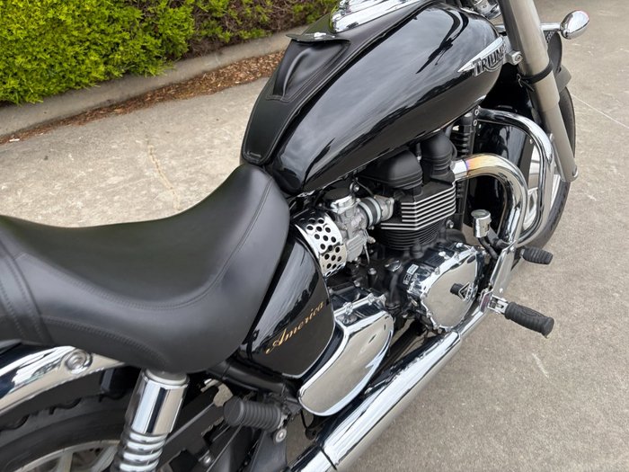 2013 Triumph AMERICA Black