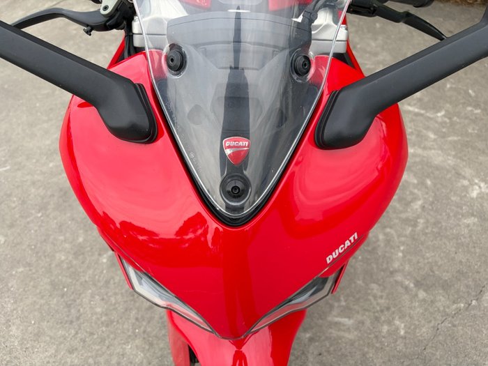 2018 DUCATI SUPERSPORT S Red