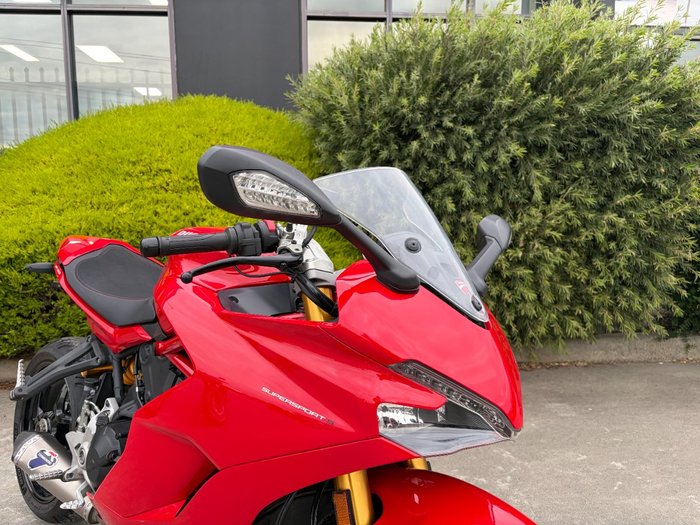 2018 DUCATI SUPERSPORT S Red