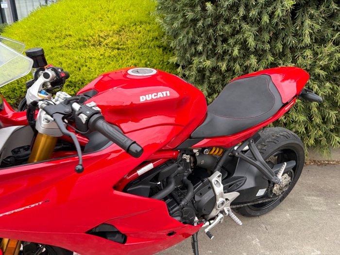 2018 DUCATI SUPERSPORT S Red