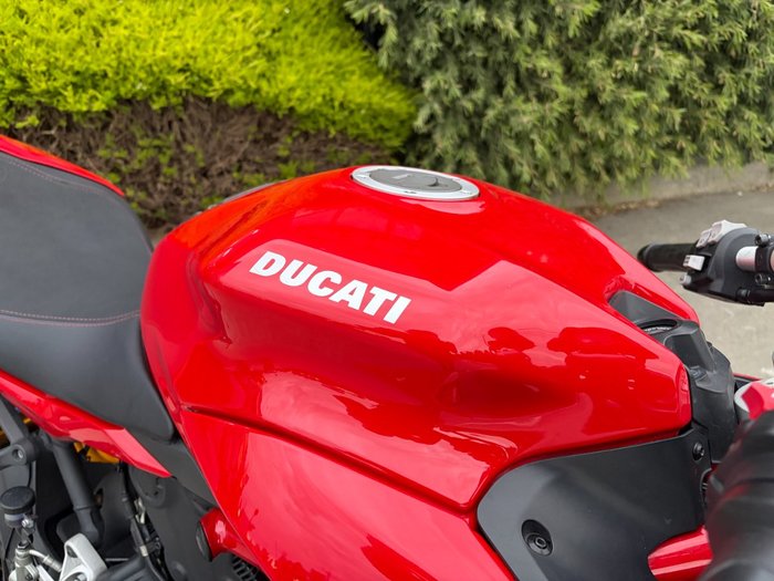 2018 DUCATI SUPERSPORT S Red