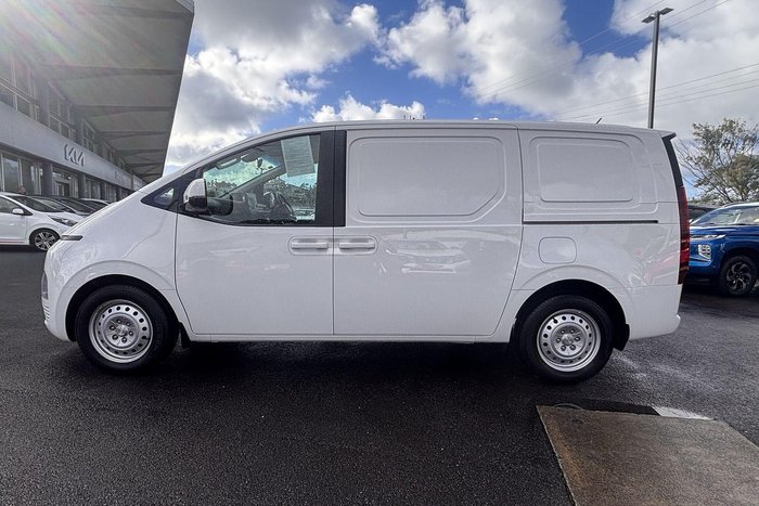 2024 Hyundai STARIA LOAD Premium