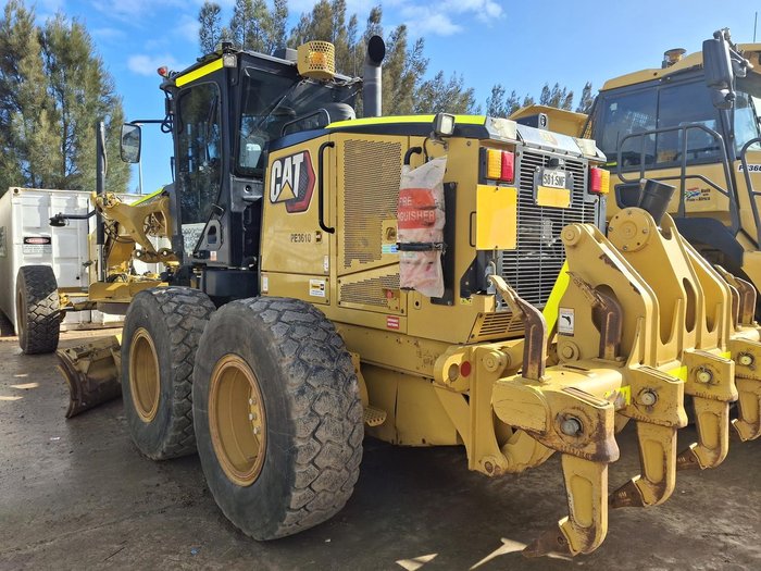 2022 Caterpillar 140