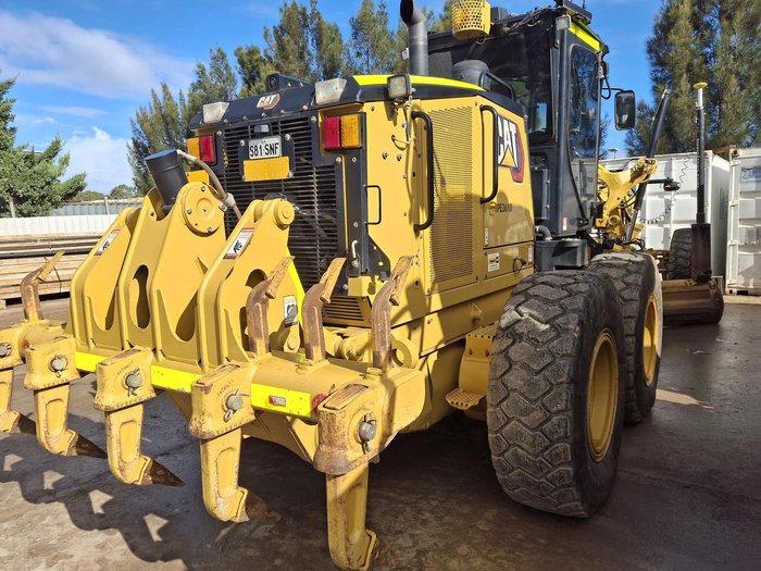 2022 Caterpillar 140