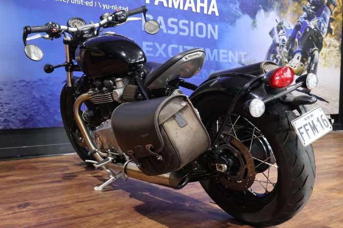 2018 TRIUMPH BONNEVILLE BOBBER Black