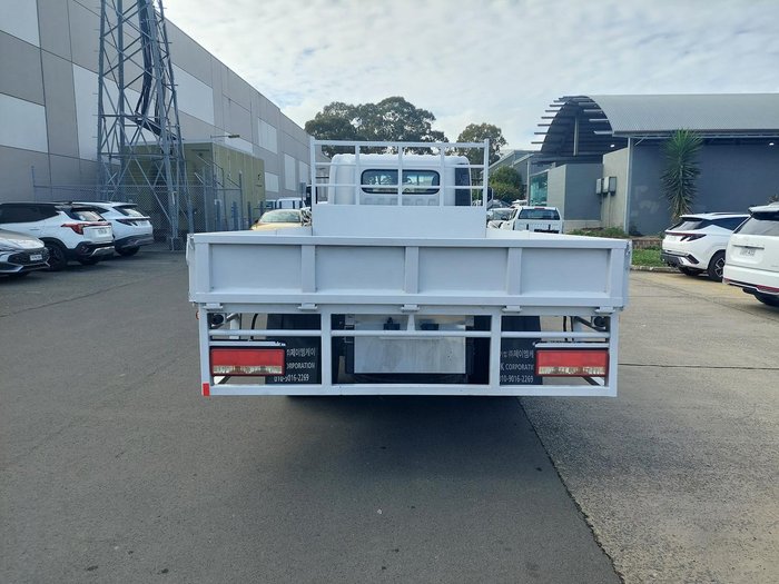 2023 Hyundai Mighty EX4/6