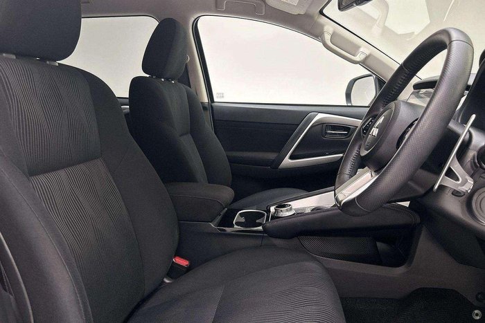2024 Mitsubishi Pajero Sport