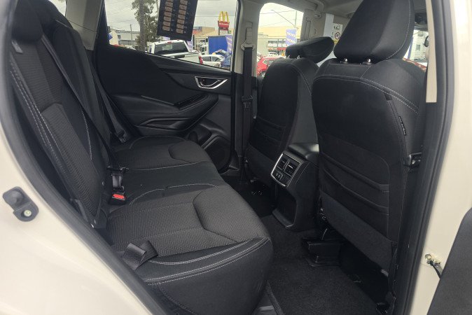2023 SUBARU FORESTER 2.5i (AWD)