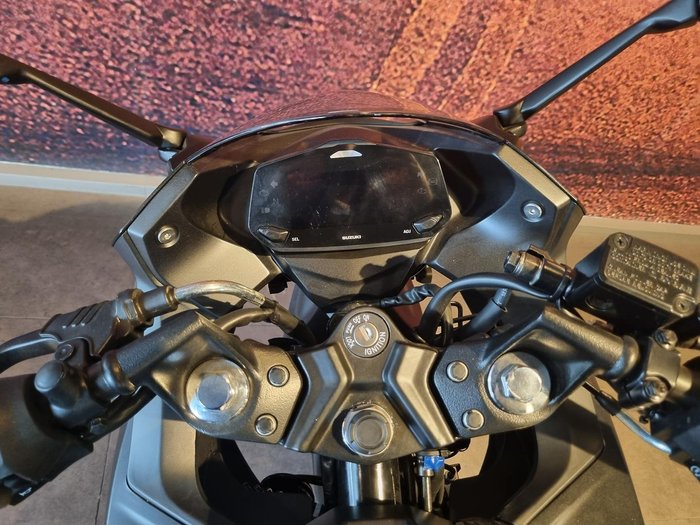 2025 Suzuki Gixxer 250 Gixxer Black
