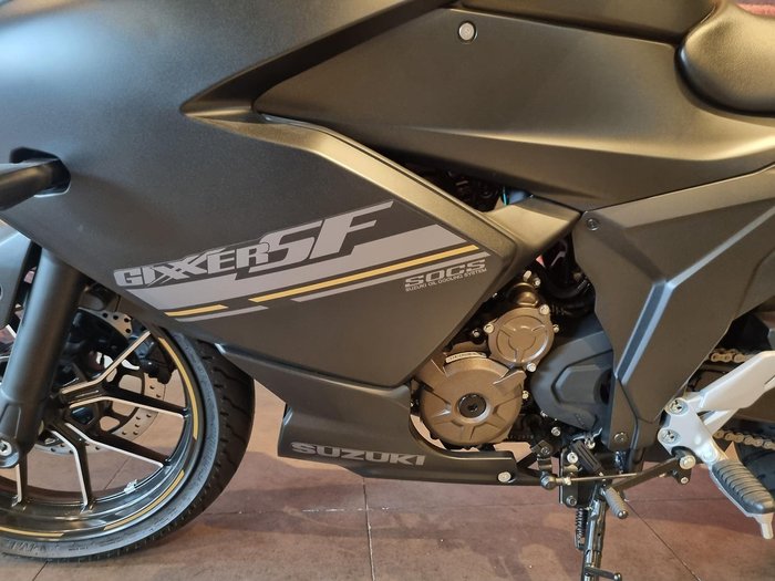 2025 Suzuki Gixxer 250 Gixxer Black
