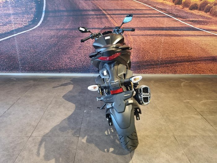 2025 Suzuki Gixxer 250 Gixxer Black
