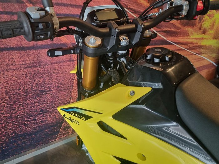 2026 Suzuki DR-Z4S DR-Z Yellow