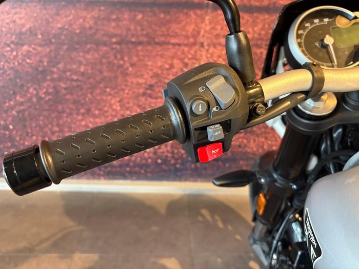 2026 Triumph Tracker 400 Tracker Silver