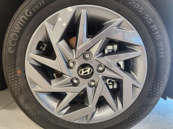 2026 Hyundai i30 Hybrid