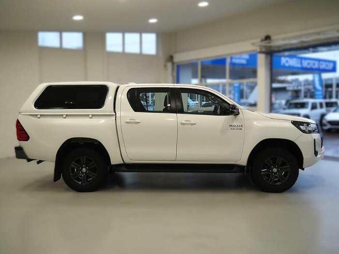 2022 Toyota Hilux SR