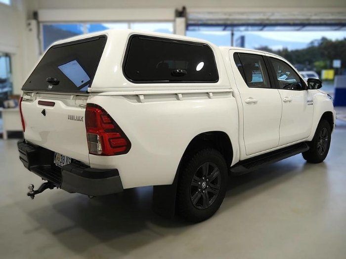 2022 Toyota Hilux SR