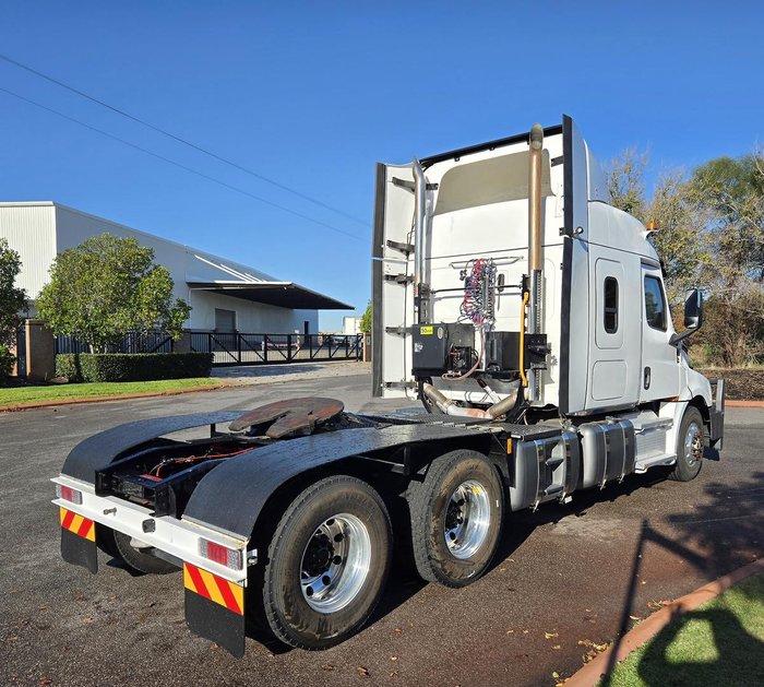 2021 Freightliner Cascadia
