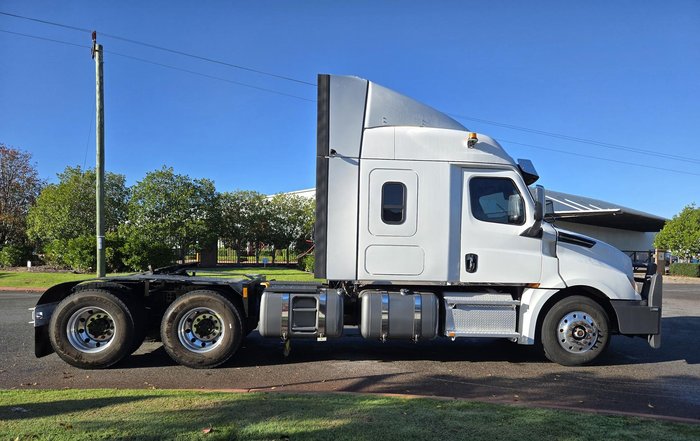 2021 Freightliner Cascadia