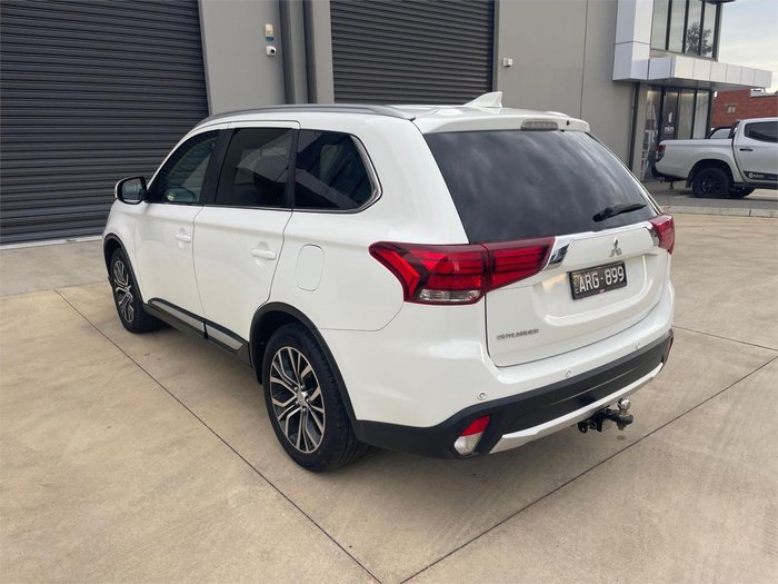 2016 Mitsubishi Outlander LS Safety Pack