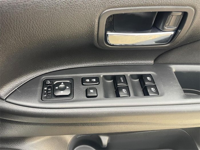 2016 Mitsubishi Outlander LS Safety Pack