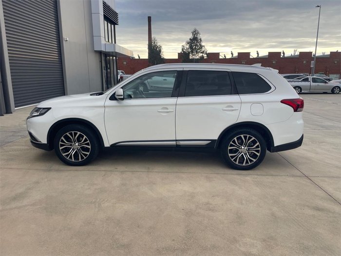 2016 Mitsubishi Outlander LS Safety Pack