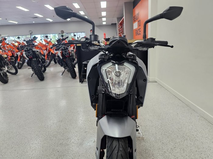 2024 Ktm 200 DUKE (ABS) Orange