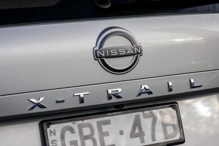 2024 Nissan X-TRAIL ST