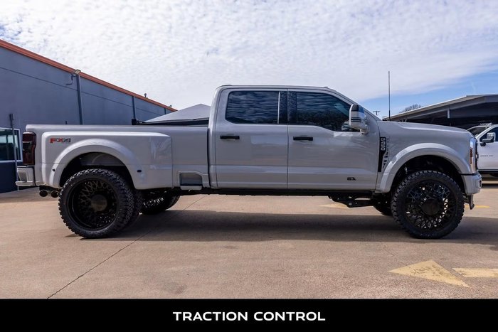 2025 Ford F450 Platinum