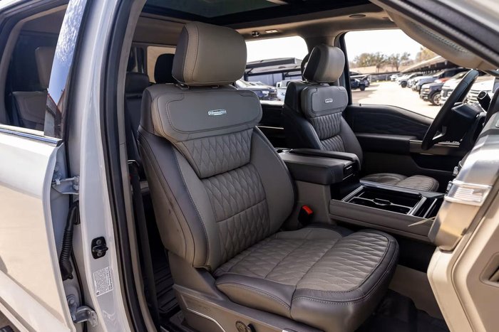 2025 Ford F450 Platinum