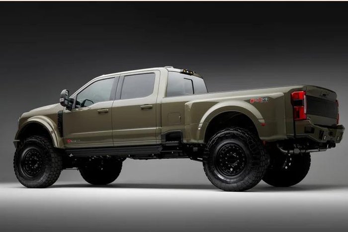 2025 Ford F450 Platinum