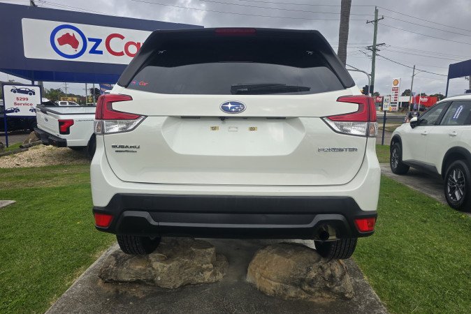 2023 SUBARU FORESTER 2.5i (AWD)