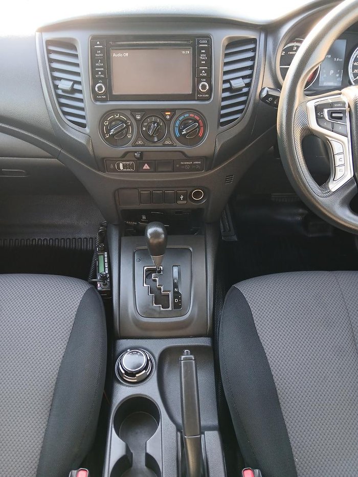 2022 Mitsubishi Triton GLX