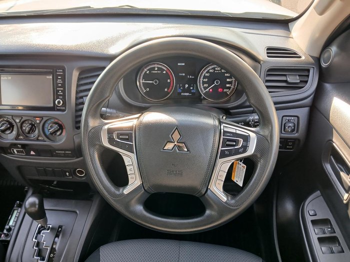 2022 Mitsubishi Triton GLX