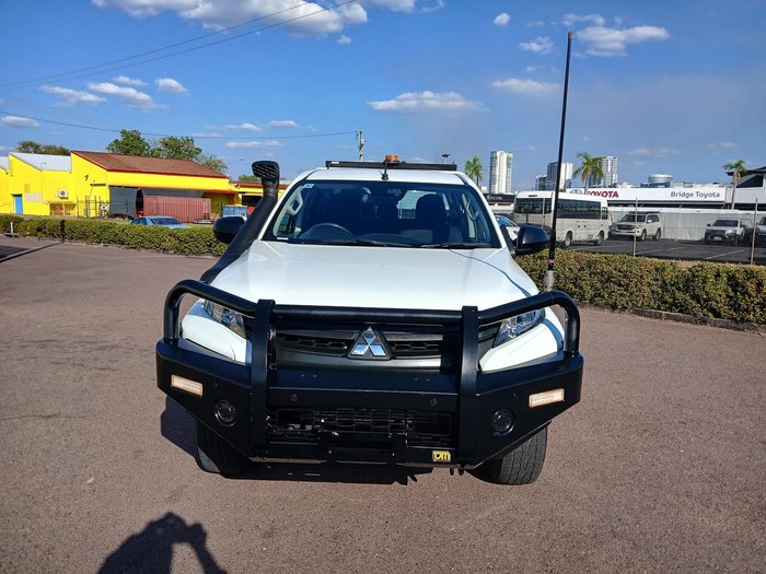 2022 Mitsubishi Triton GLX