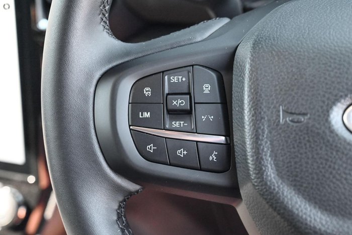 2025 Ford Everest Black Edition