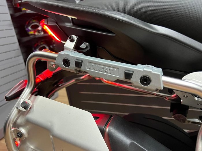 2025 DUCATI MULTISTRADA V4 RALLY Black