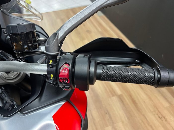 2025 DUCATI MULTISTRADA V4 RALLY Black