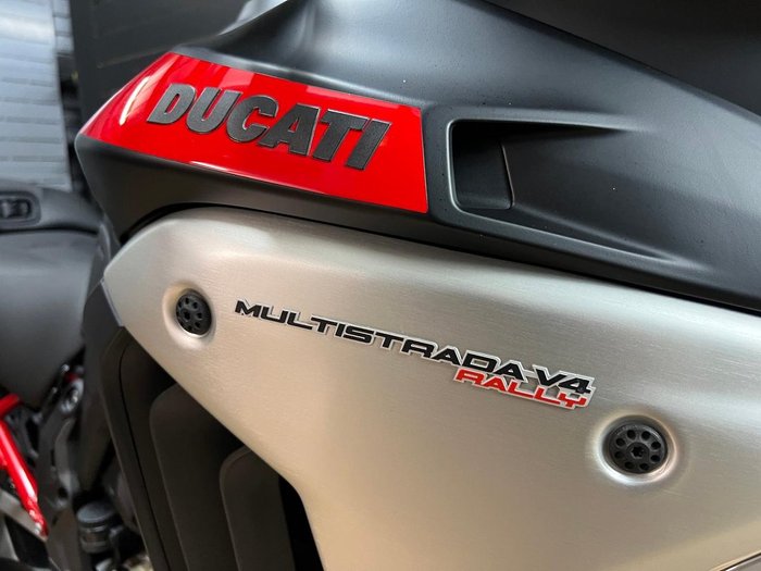 2025 DUCATI MULTISTRADA V4 RALLY Black