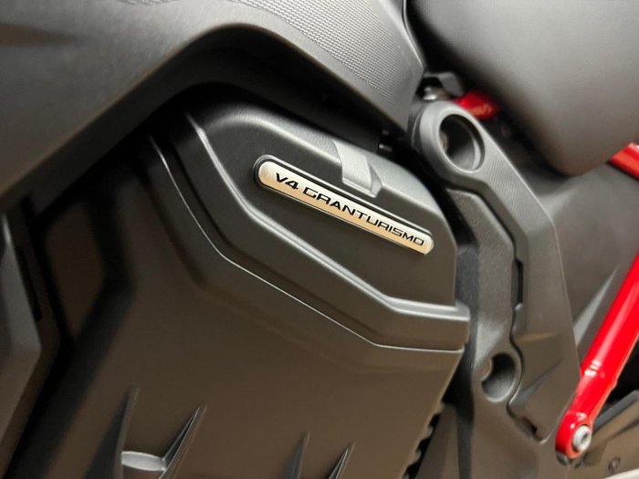 2025 DUCATI MULTISTRADA V4 RALLY Black