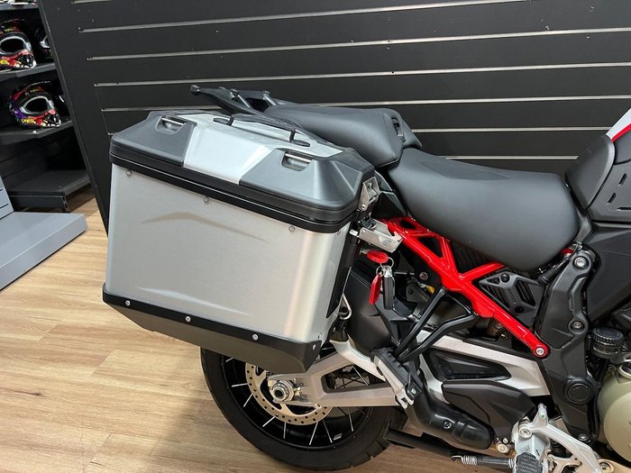 2025 DUCATI MULTISTRADA V4 RALLY Black