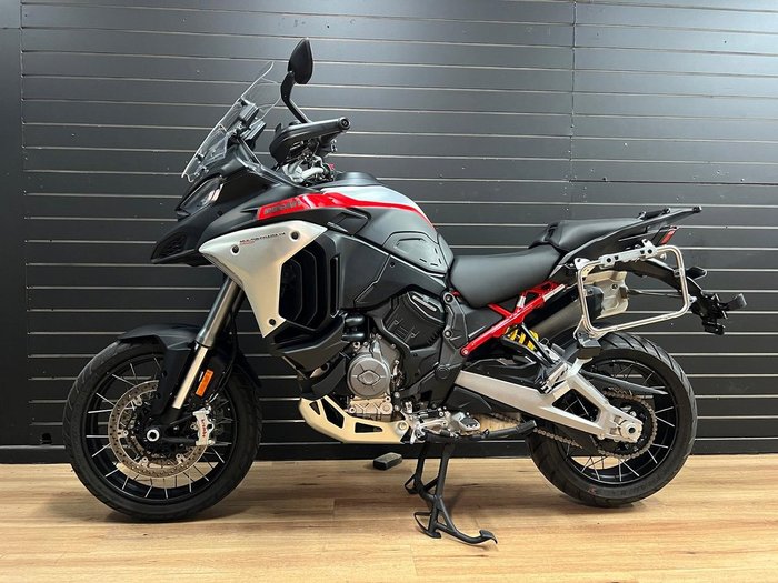 2025 DUCATI MULTISTRADA V4 RALLY Black